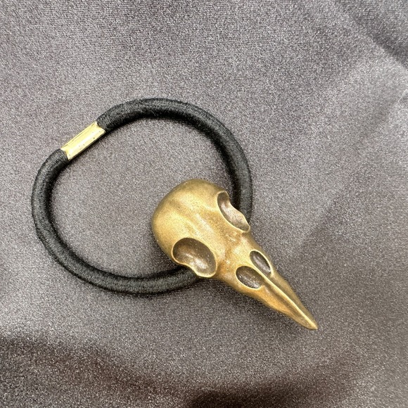 The Unbranded Brand Accessories - Vintage Y2K Bronze Tone Crow Skull Up Elastic Hair Band Halloween Hair Accessory